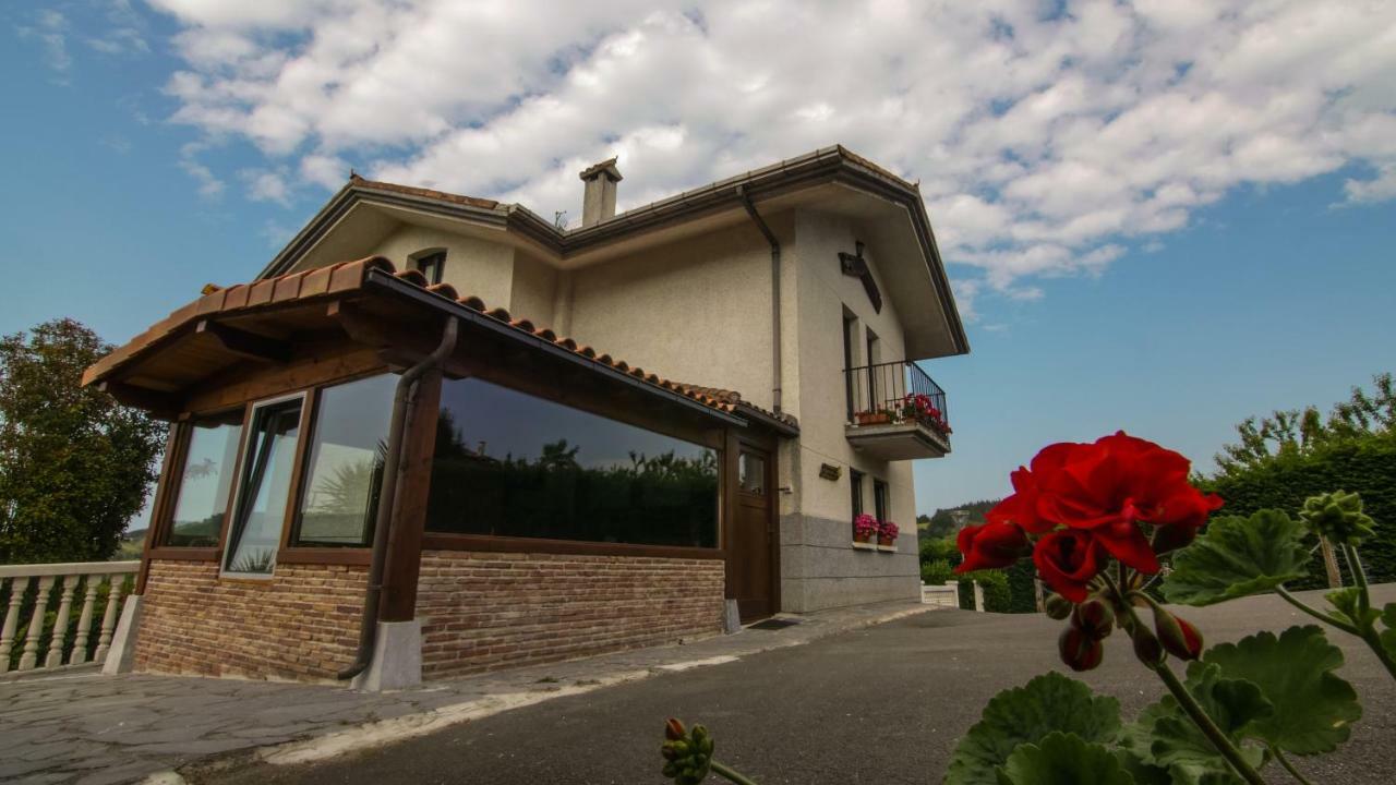 Tolare-Berri Hotel Zestoa Exterior photo