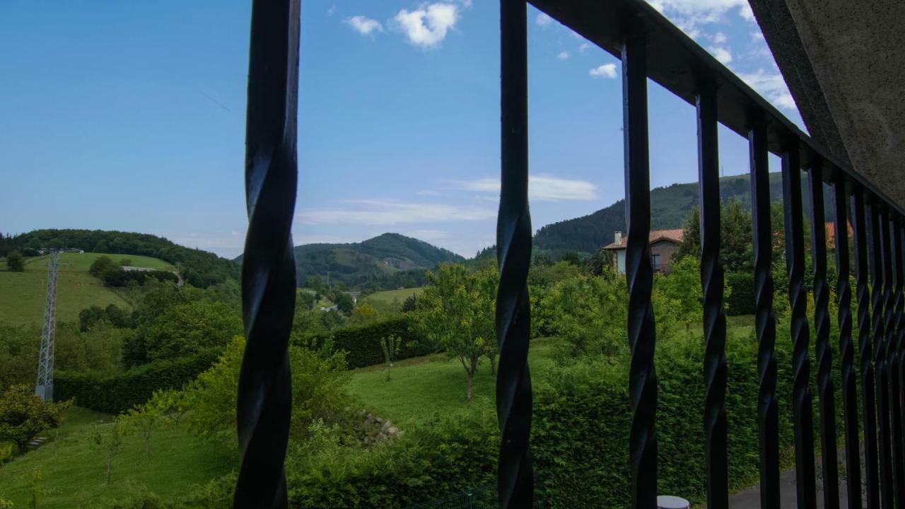 Tolare-Berri Hotel Zestoa Exterior photo
